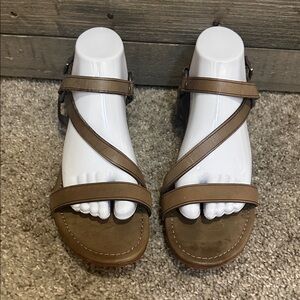 Frye Brown Leather Strappy Sandals Ankle Strap Flat | Woman’s Size 9